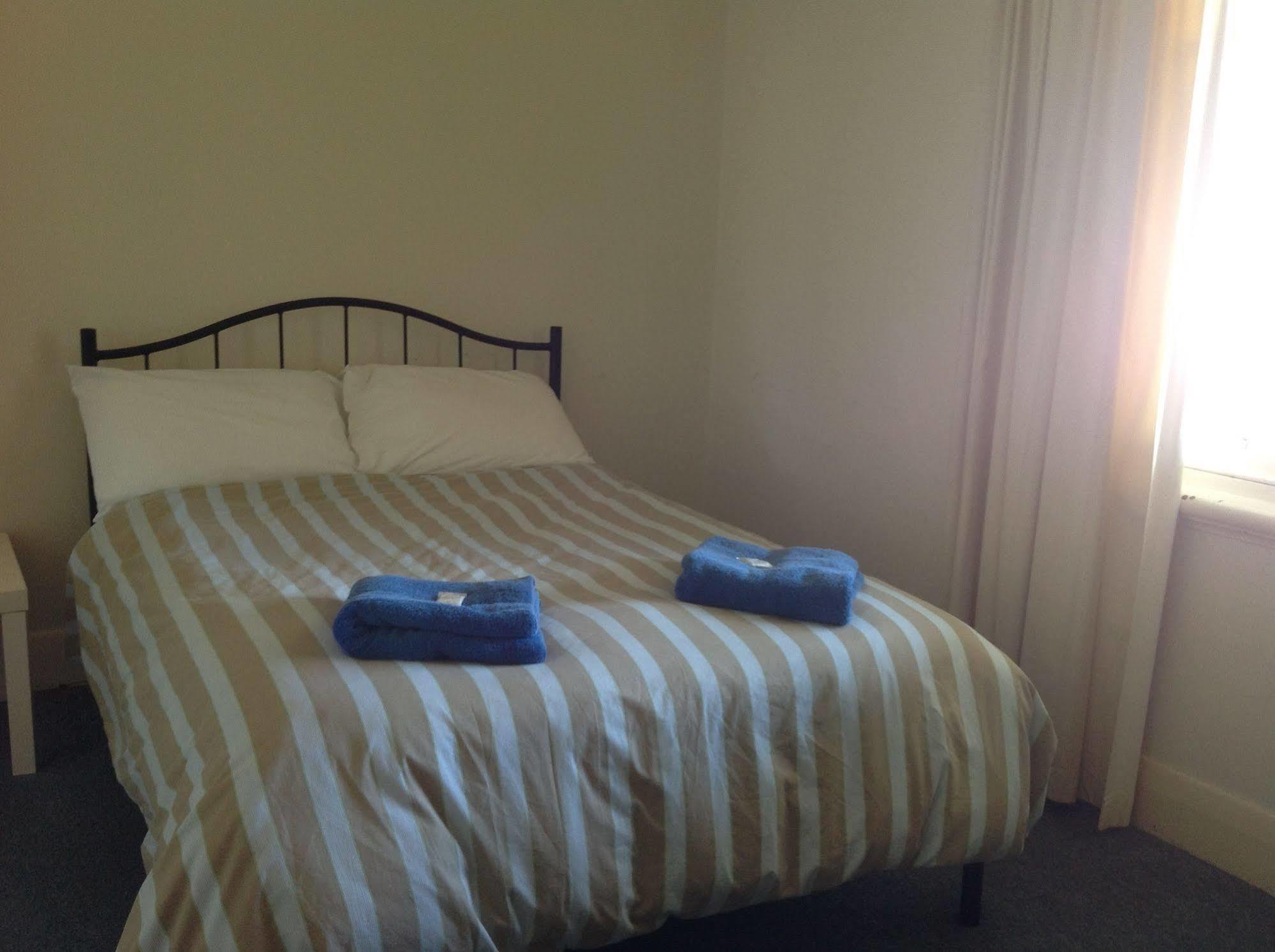 Crown Inn Hotel Kingston Se Dış mekan fotoğraf